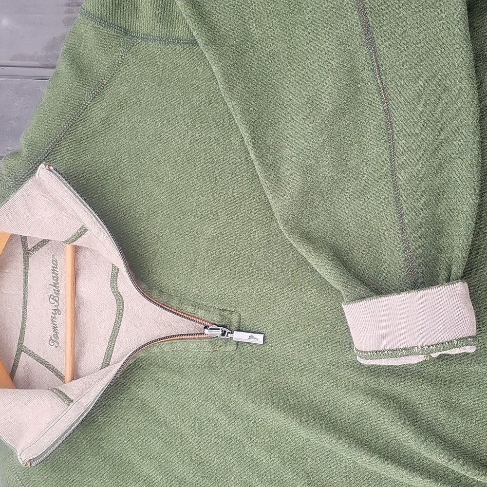 Tommy Bahama XL Men's Olive/Sand Reversible Quarter-Zip Sweatshirt/Sweater - Picture 7 of 12
